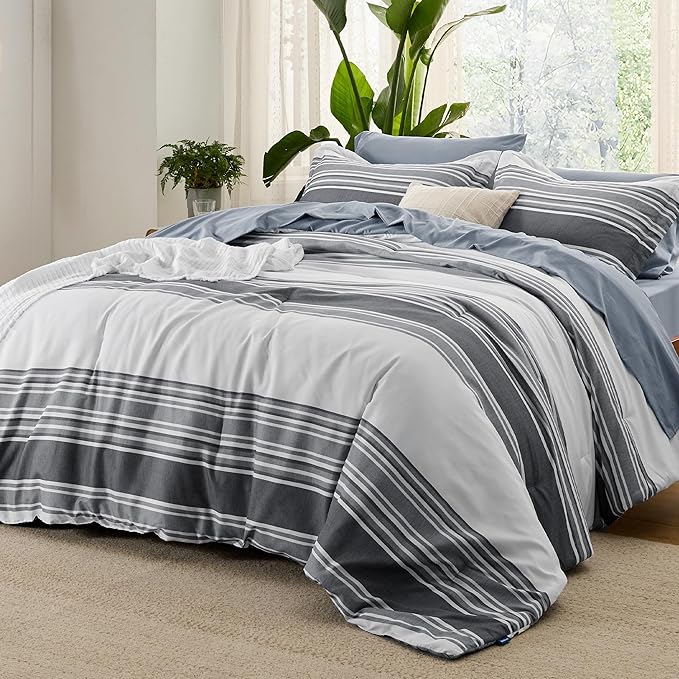 Bedsure Bed in a Bag Queen 7 Pieces - Striped Beddding sets, Queen Comforter Sets with Comforter, Fitted Sheet, Flat Sheet, Pillowcase & Shams