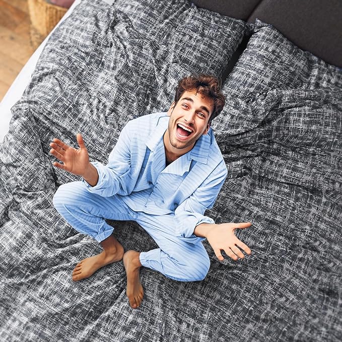 Hyde Lane Comforter King Size for Men, Grey Modern Farmhouse Aesthetic Soft Bedding Set, Masculine Plaid Lines Pattern Bed Sets for All Season, 3 Pieces includes 1 Comforter, 2 Shams (104"x 90")