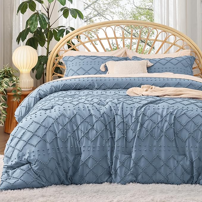 Bedsure Queen Comforter Set - Grayish Blue Comforter, Boho Tufted Shabby Chic Bedding Comforter Set, 3 Pieces Vintage Farmhouse Bed Set for All Seasons, Fluffy Soft Bedding Set with 2 Pillow Shams