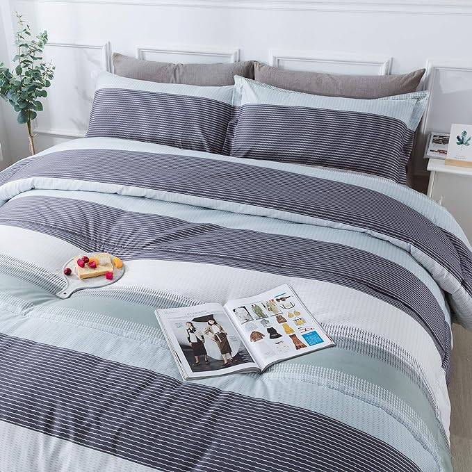 Andency Stripe Comforter Set King Size (104x90 Inch), 3 Pieces Mint Green Patchwork Striped Comforter, Soft Microfiber Down Alternative Comforter Bedding Set with Corner Loops