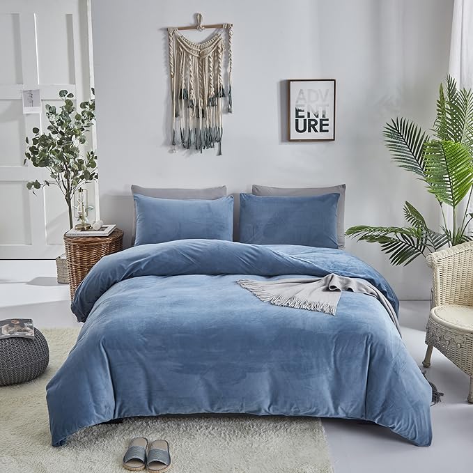 Wellboo Blue Velvet Comforter Sets Full Size Women Men Solid Lake Blue Fluffy Bedding Comforters Modern Minimalist Blue Flannel Cozy Quilts Plain Haze Blue Aesthetic Blanket Ultra Soft Shaggy Bed